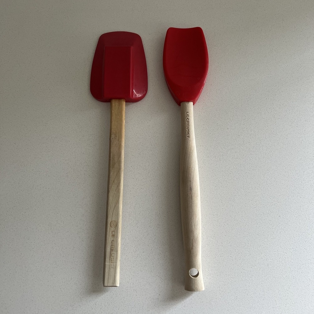 Le Creuset Red 2 Pc Set Silicone Wood Spatula and Spatula Spoon